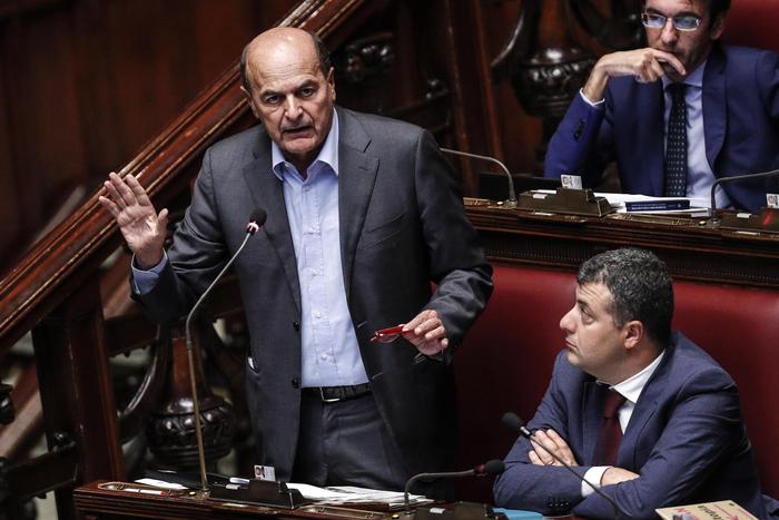 Bersani, governissimo senza capo né coda