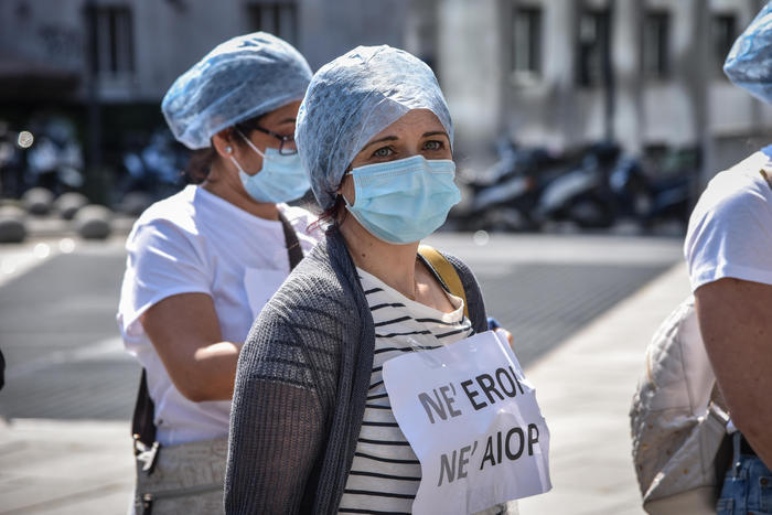 Corte Conti: medici in fuga, in 8 anni 9.000 emigrati all