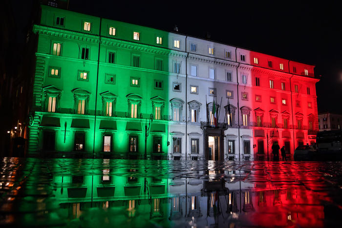 Via libera del Cdm a decreto Ristori quater, rinvio tasse e nuovi aiuti