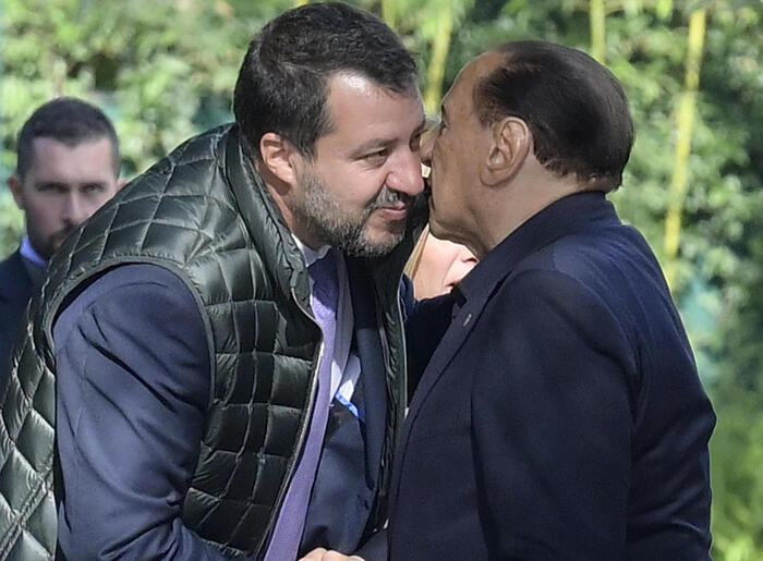 Incontro Salvini-Berlusconi: "Serve un esecutivo compatto"