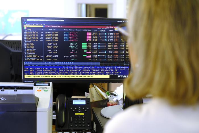 Lo spread tra Btp e Bund chiude in calo a 179 punti base